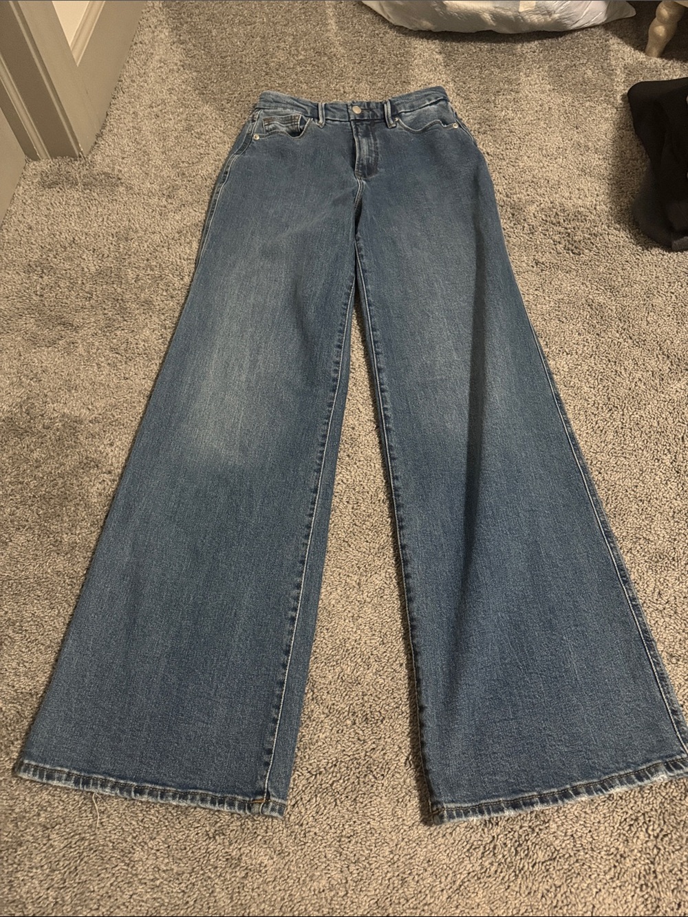 Good American Good Skate High Rise Jeans